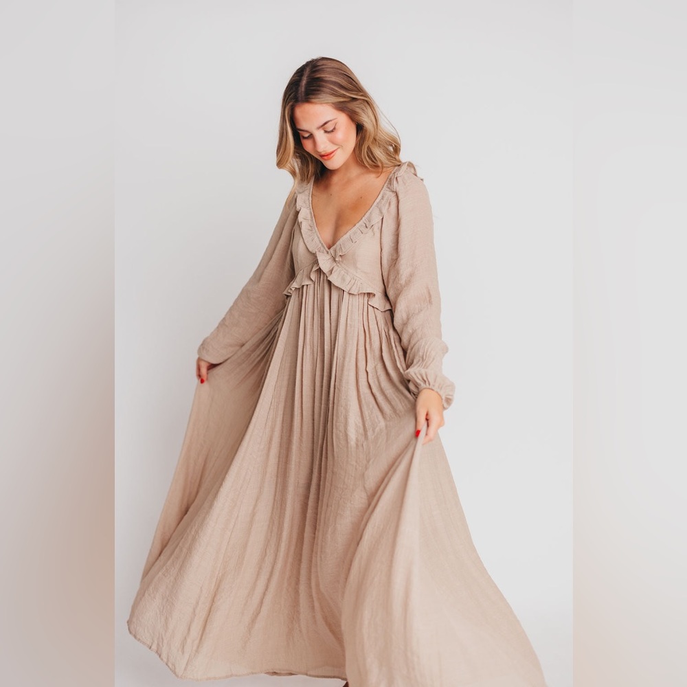 Flowing Long Sleeve Maxi Dress in Taupe